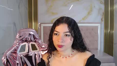 Snapshot of shalon_diaz_sub chatting on 12/27/24, 01:07 Shalon online show from 12/27/24, 01:07
