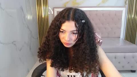 Snapshot of shalon_diaz_sub chatting on 01/13/25, 04:08 Shalon online show from 01/13/25, 04:08