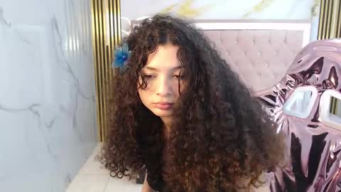 Snapshot of shalon_diaz_sub chatting on 01/14/25, 04:08 Shalon online show from 01/14/25, 04:08
