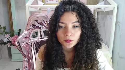 Snapshot of shalon_diaz_sub chatting on 01/16/25, 11:16 Shalon online show from 01/16/25, 11:16