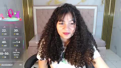 Snapshot of shalon_diaz_sub chatting on 02/22/25, 04:40 Shalon online show from 02/22/25, 04:40