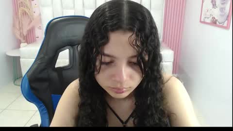 Snapshot of shalon_diaz_sub chatting on 10/01/25, 01:06 Shalon online show from 10/01/25, 01:06