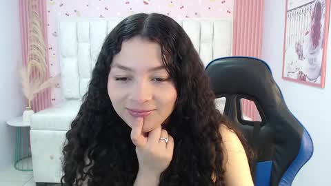 Snapshot of shalon_diaz_sub chatting on 10/02/25, 01:07 Shalon online show from 10/02/25, 01:07