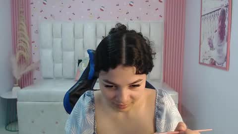 Snapshot of shalon_diaz_sub chatting on 10/03/25, 01:19 Shalon online show from 10/03/25, 01:19