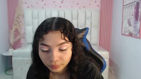 Snapshot of shalon_diaz_sub chatting on 10/08/25, 01:42 Shalon online show from 10/08/25, 01:42