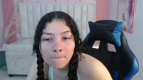Snapshot of shalon_diaz_sub chatting on 10/14/25, 01:34 Shalon online show from 10/14/25, 01:34