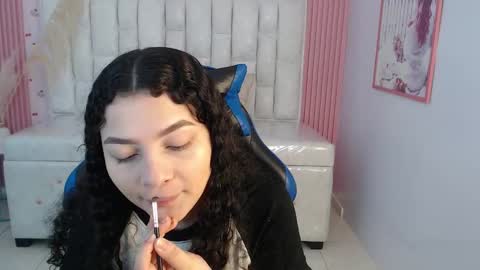 Shalon  online show from 11/05/25, 01:55