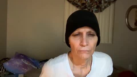 Snapshot of shamanwoman chatting on 12/04/24, 02:42 Shaman Woman online show from 12/04/24, 02:42
