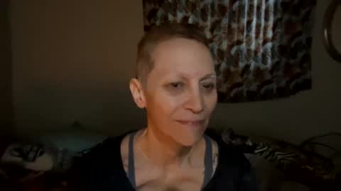 Snapshot of shamanwoman chatting on 12/05/24, 02:33 Shaman Woman online show from 12/05/24, 02:33