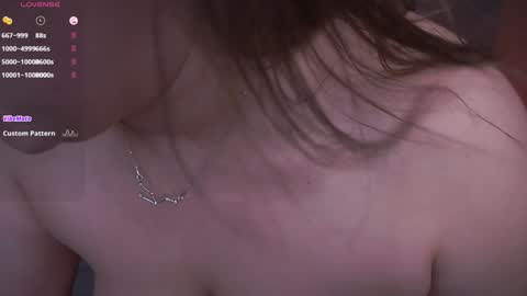 Snapshot of shame_lesss chatting on 01/25/25, 06:13 Lessi online show from 01/25/25, 06:13