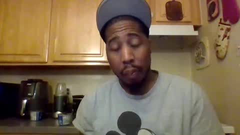 Snapshot of shameak chatting on 12/02/24, 10:34 Shameak online show from 12/02/24, 10:34