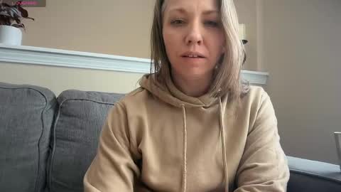 Snapshot of shameless_shalynn chatting on 05/22/26, 05:18 Shalynn online show from 05/22/26, 05:18