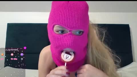 Snapshot of shamelesscouple2 chatting on 12/04/24, 07:45 shamelesscouple2 online show from 12/04/24, 07:45