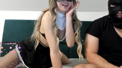 Snapshot of shamelesscouple2 chatting on 02/26/25, 07:38 shamelesscouple2 online show from 02/26/25, 07:38