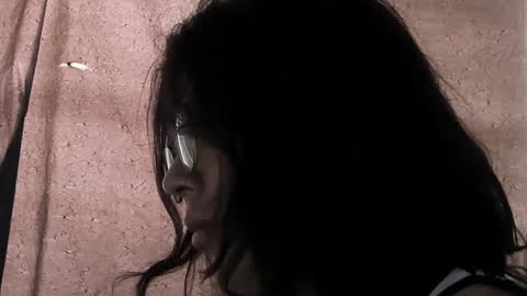 Snapshot of shamelesss_ chatting on 02/25/25, 03:05 shamelesss_ online show from 02/25/25, 03:05