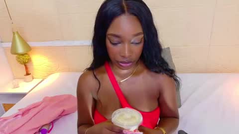 Snapshot of shamira_moore chatting on 02/26/25, 12:05 Catalina online show from 02/26/25, 12:05