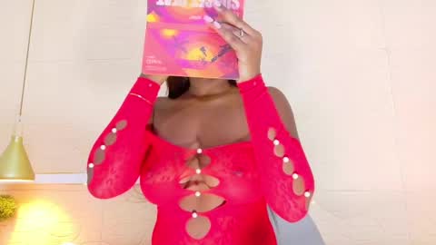 Snapshot of shamira_moore chatting on 03/04/25, 01:38 Catalina online show from 03/04/25, 01:38