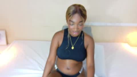 Snapshot of shamira_moore chatting on 10/01/25, 08:26 Catalina online show from 10/01/25, 08:26