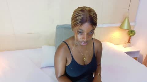 Snapshot of shamira_moore chatting on 10/03/25, 07:55 Catalina online show from 10/03/25, 07:55