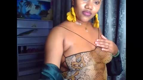 shana22222 online show from 02/20/26, 11:05