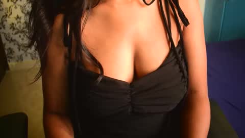 shanaya indian online show from 09/26/25, 04:05
