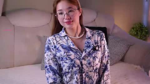 Snapshot of shandrahoner chatting on 05/07/26, 12:10 Liza online show from 05/07/26, 12:10