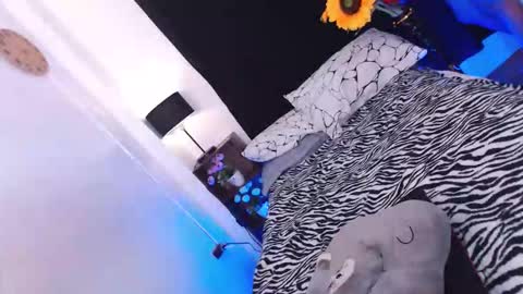 MISS SHANE online show from 03/02/26, 07:48