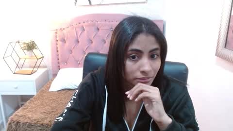 shanelle online show from 10/18/25, 03:13