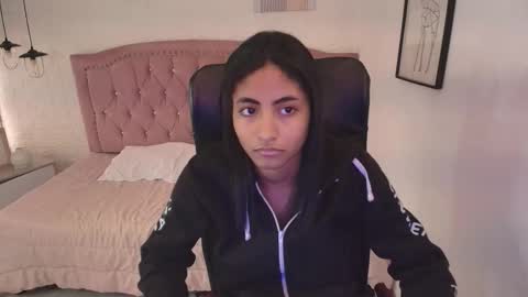 shanelle online show from 11/15/25, 03:19