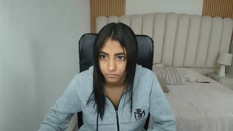 shanelle online show from 04/18/26, 03:10