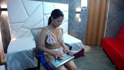 Shanel  online show from 03/05/26, 09:33