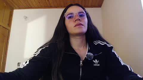 Snapshot of shanel_lozano chatting on 06/03/26, 03:39 shanel_lozano online show from 06/03/26, 03:39