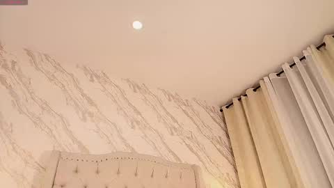 Snapshot of shanell__hott chatting on 12/03/25, 04:53 shanell online show from 12/03/25, 04:53