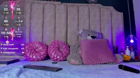 Shanel online show from 01/31/25, 04:27