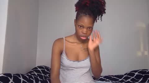 Snapshot of shania_sleigh chatting on 01/23/25, 09:39 shania_sleigh online show from 01/23/25, 09:39
