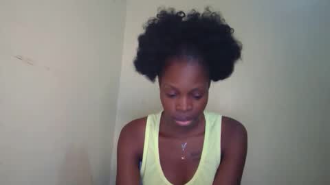 Snapshot of shania_sleigh chatting on 03/10/25, 07:07 shania_sleigh online show from 03/10/25, 07:07