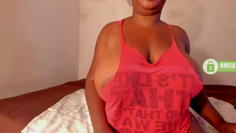 Snapshot of shaniblack chatting on 05/06/26, 08:25 Danna online show from 05/06/26, 08:25