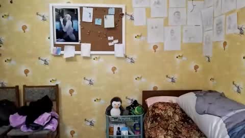 Sarah online show from 03/10/26, 03:28