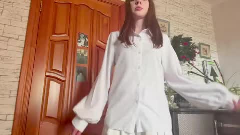 Elina online show from 05/23/26, 12:31