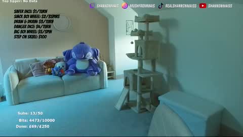 Shanmais online show from 11/18/25, 11:47