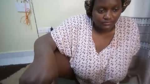 Snapshot of shanny_123 chatting on 11/16/25, 11:05 shanny_123 online show from 11/16/25, 11:05