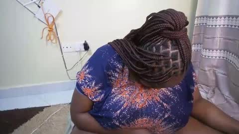 Snapshot of shanny_123 chatting on 11/20/25, 07:02 shanny_123 online show from 11/20/25, 07:02