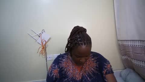 Snapshot of shanny_123 chatting on 11/21/25, 07:07 shanny_123 online show from 11/21/25, 07:07