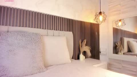 SHANON online show from 11/23/25, 11:10