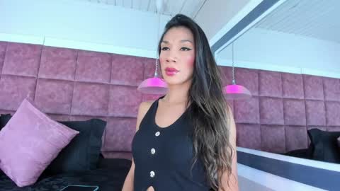 Snapshot of shantal_ferrer3 chatting on 05/31/26, 12:19 shantal_ferrer3 online show from 05/31/26, 12:19