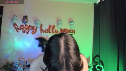 Cat-FOLLOWME and we talk IGshantal cerezo online show from 10/25/25, 09:53