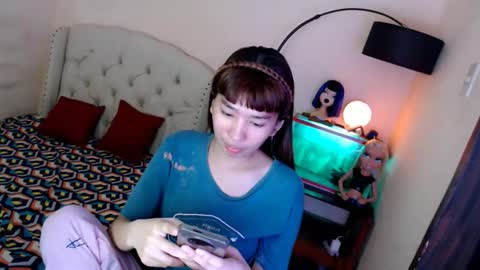 SHANTA FOX  s online show from 11/05/25, 03:50