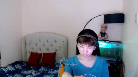 SHANTA FOX  s online show from 04/14/26, 01:00