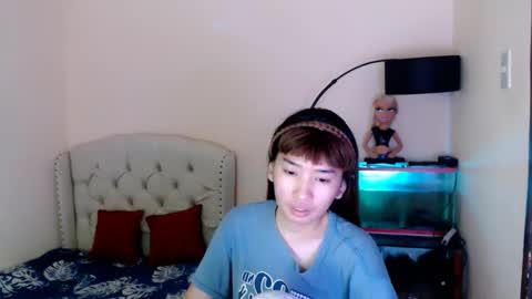 SHANTA FOX  s online show from 04/23/26, 02:19