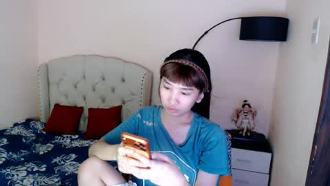 Snapshot of shantalfoxxy chatting on 07/21/26, 12:02 SHANTA FOX s online show from 07/21/26, 12:02